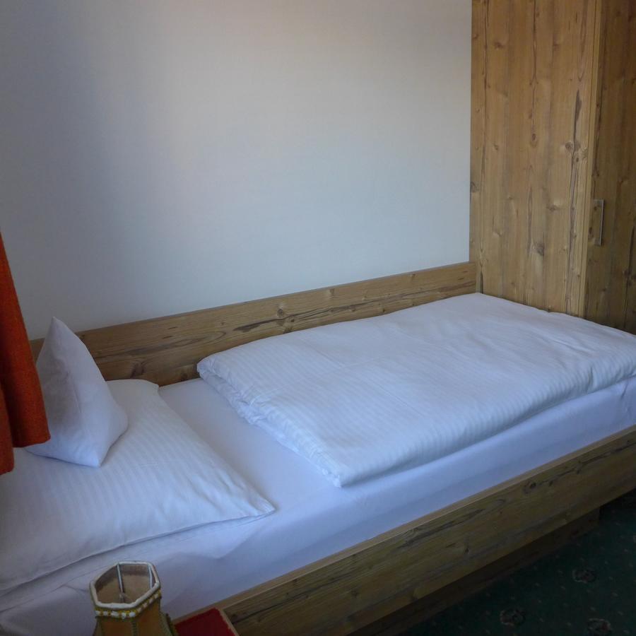 Pension Hohenrainer Reutte Exterior photo